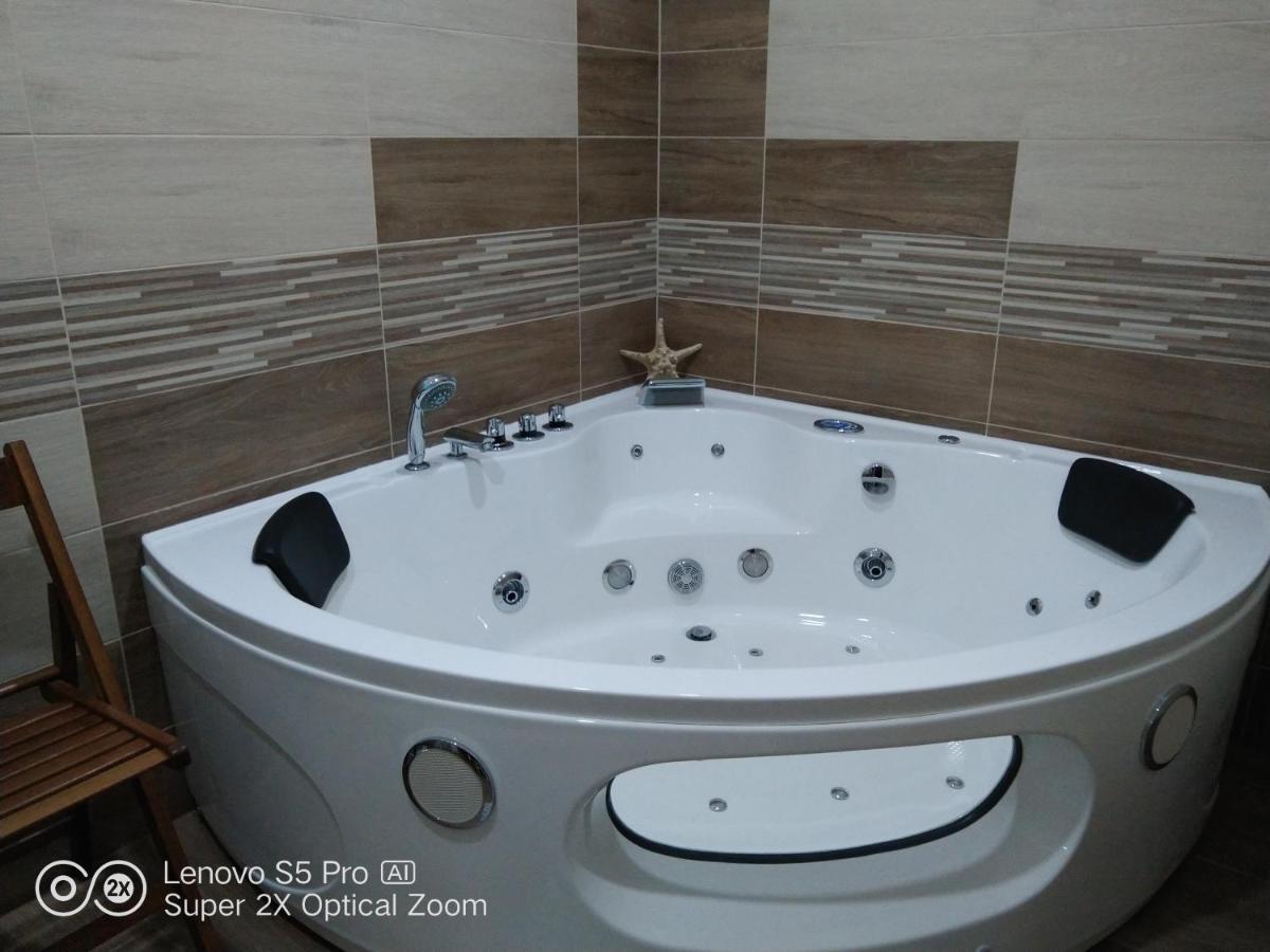 Apartman S Virivkou A Infrasaunou V Olomouci Buitenkant foto
